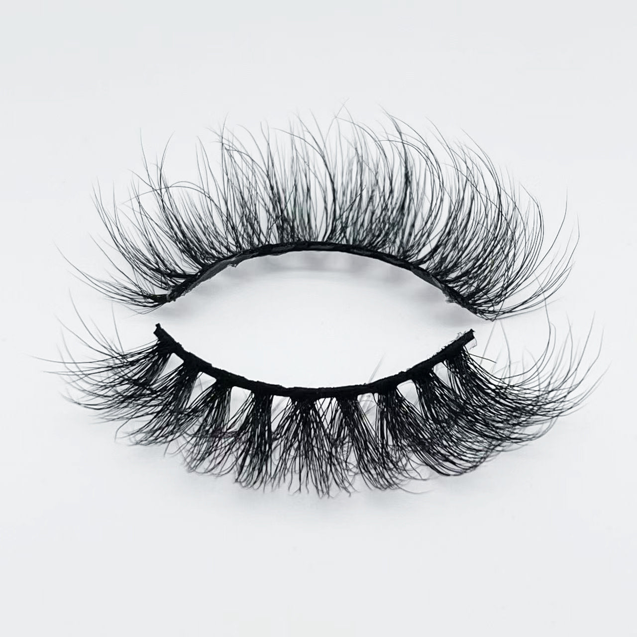 Pretty Nior Serenity Lashes