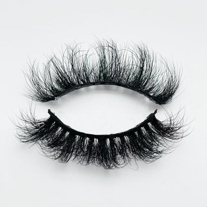 Pretty Nior Pristine Lashes