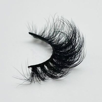 Pretty Noir Luminex Lashes with Wispy Clusters